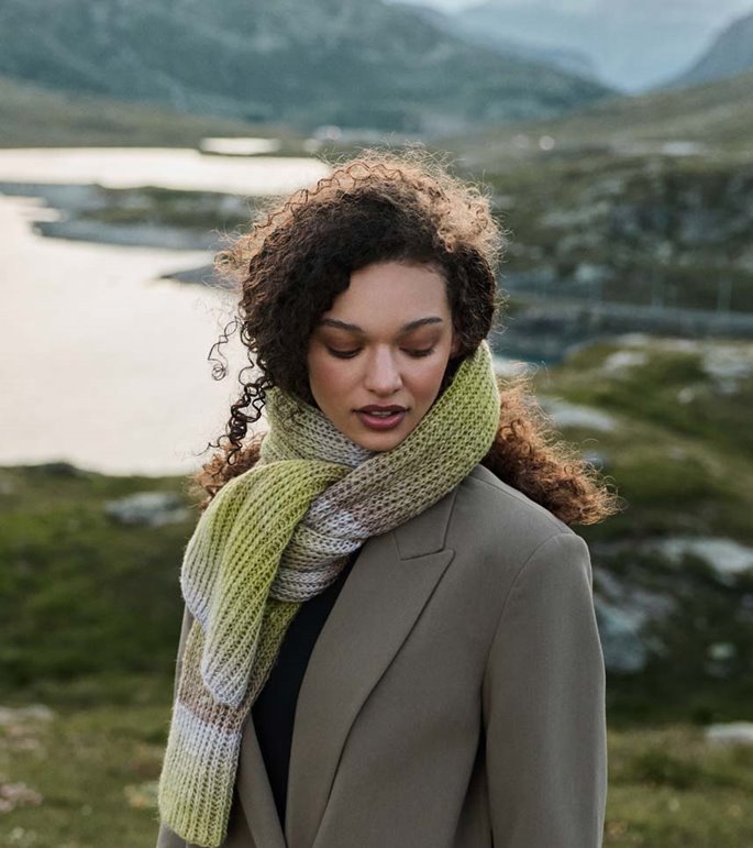 Lana Grossa SCARF Gomitolo Gala